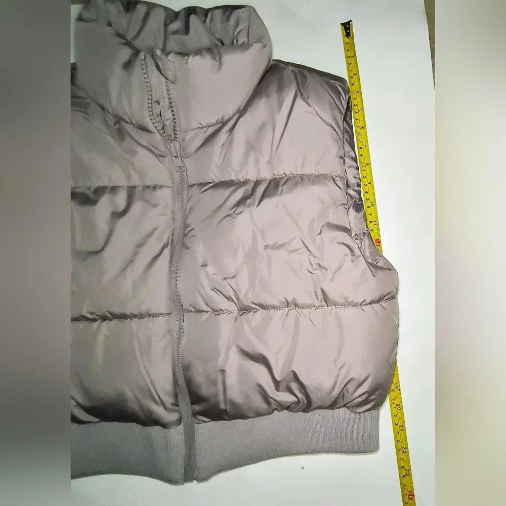 Aeropostale Cropped Quilted Gorpcore Puffer Zipper Vest, L, NWT - Picture 7 of 8